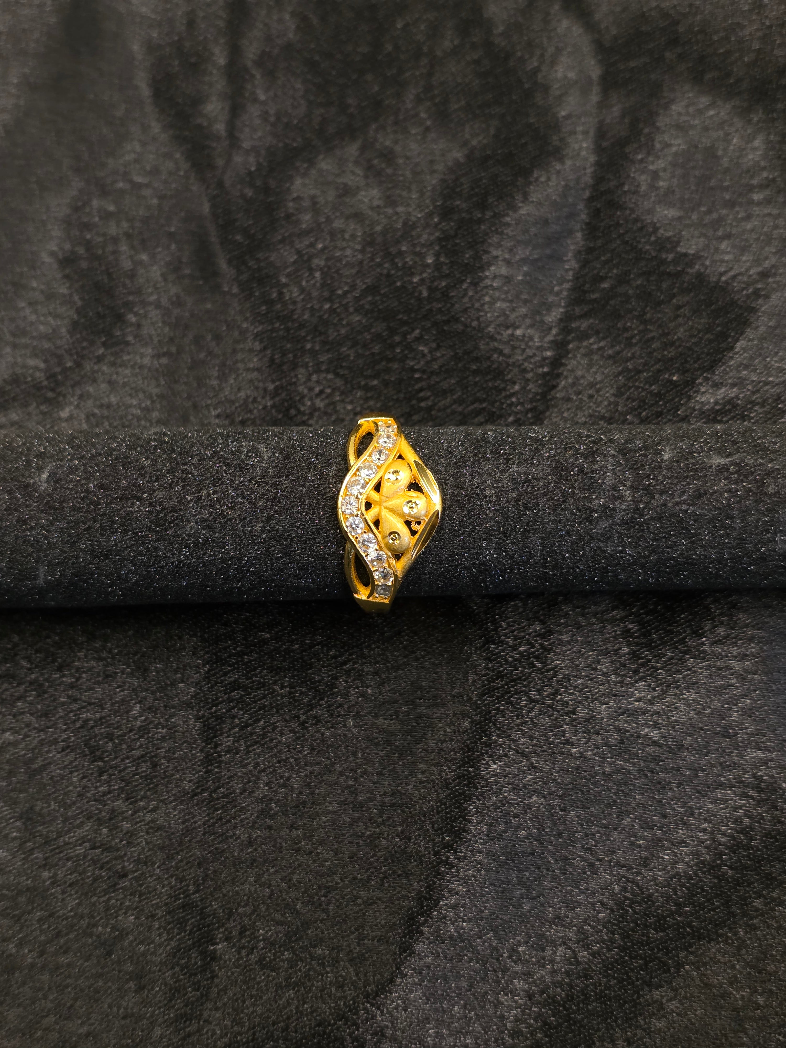 Royal Wave Blossom Ring