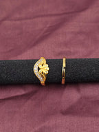 Wave Petal Sparkle Ring