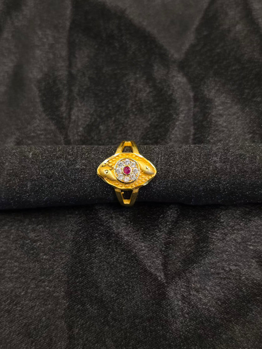 Royal Shield Sparkle Ring