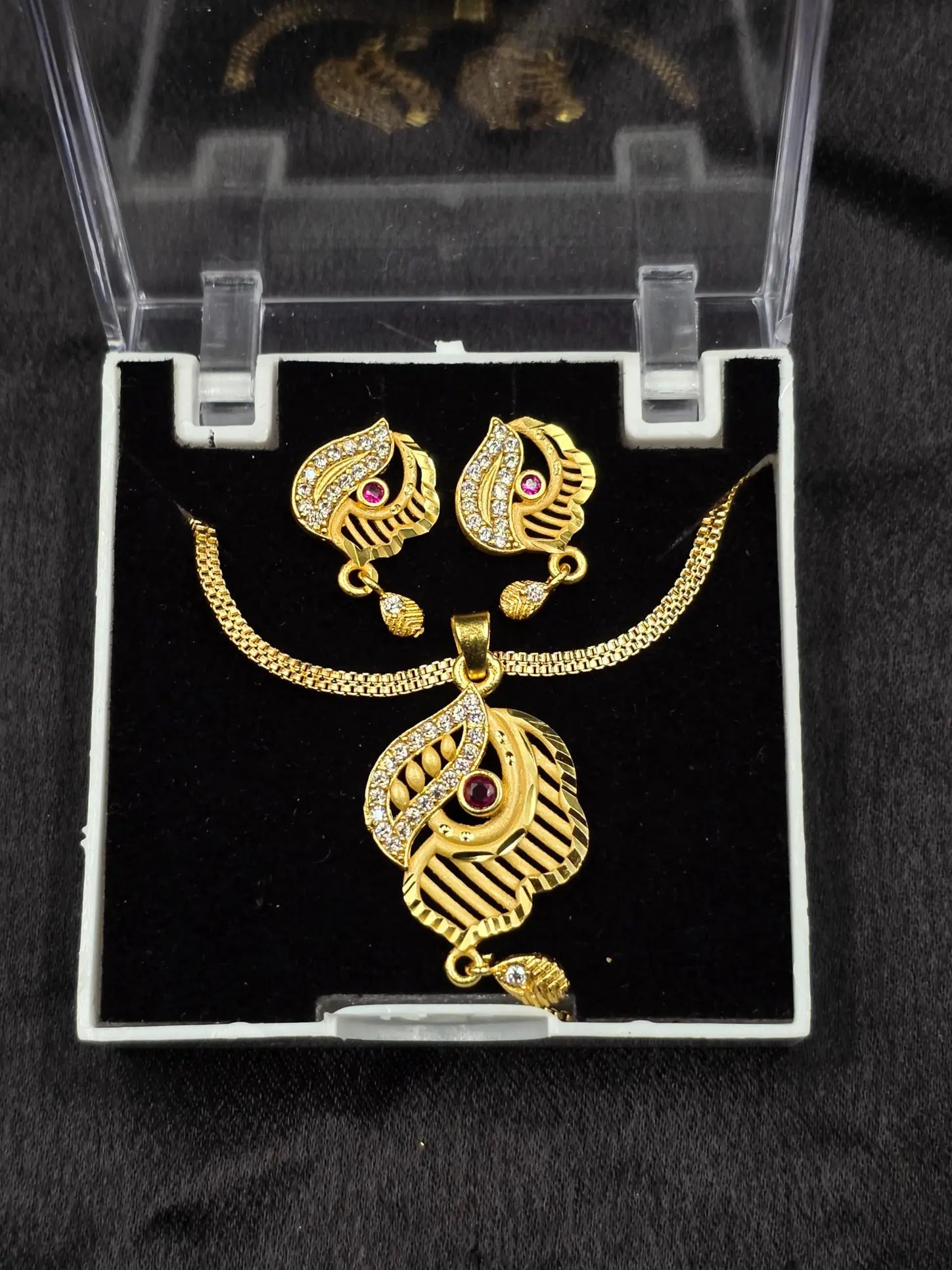 Crystal Wave 1 Gram Gold Plated Pendant Set | Visto Jewellery