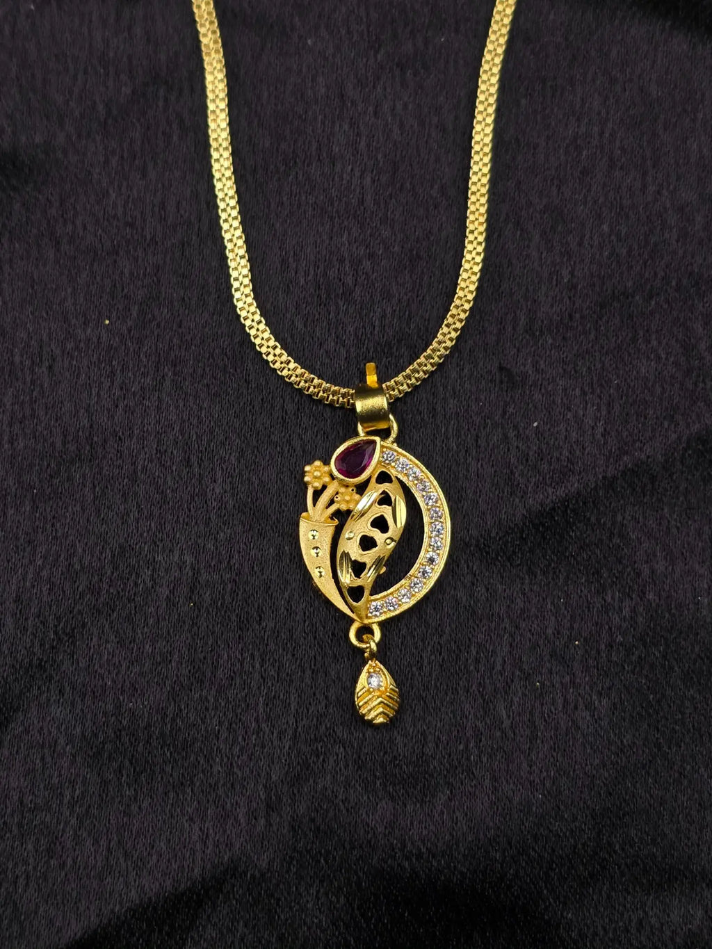 Betel Leaf 1 Gram Gold Plated Pendant Set | Visto Jewellery