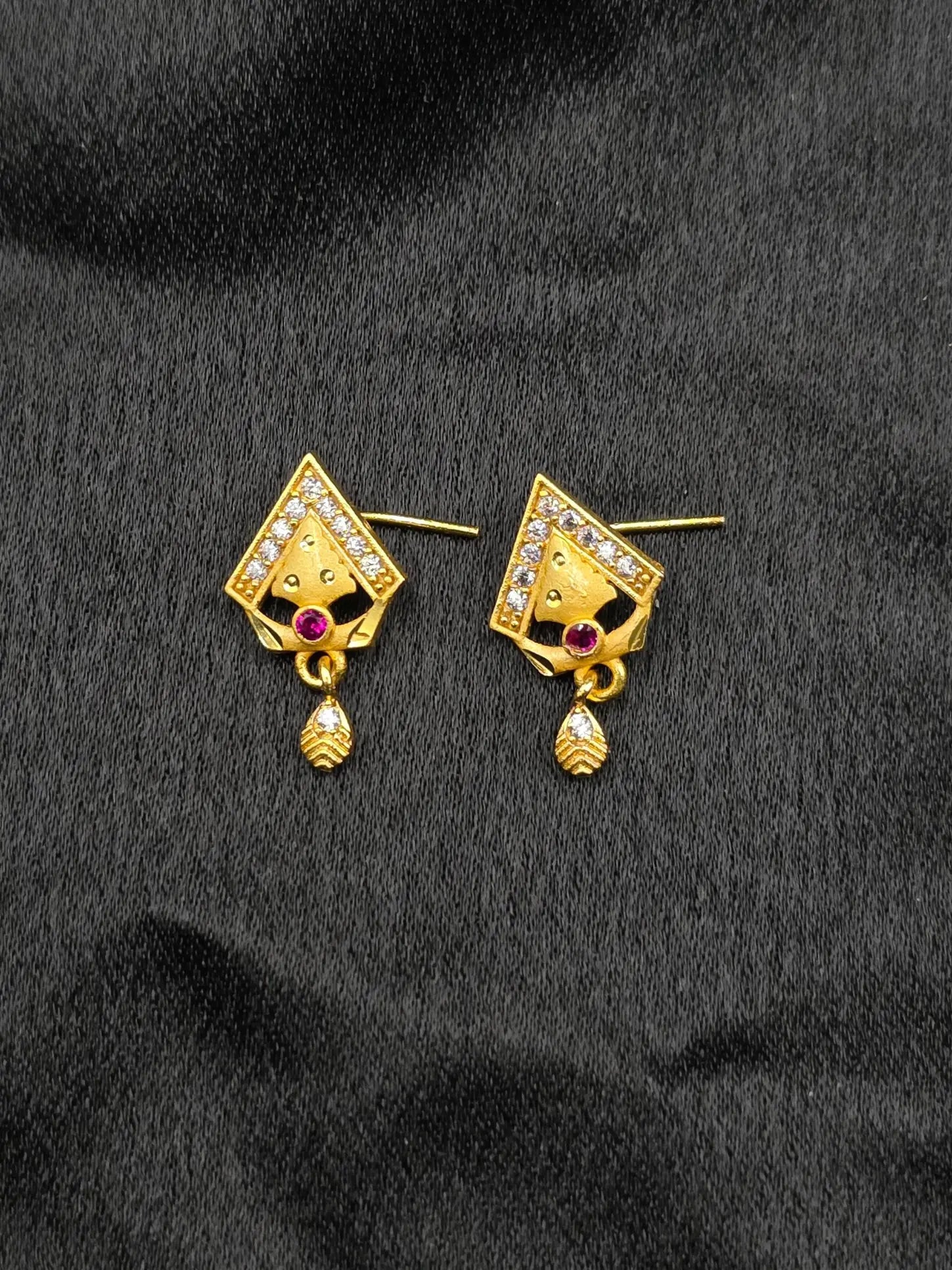 Geometric 1 Gram Gold Plated Pendant Set | Visto Jewellery