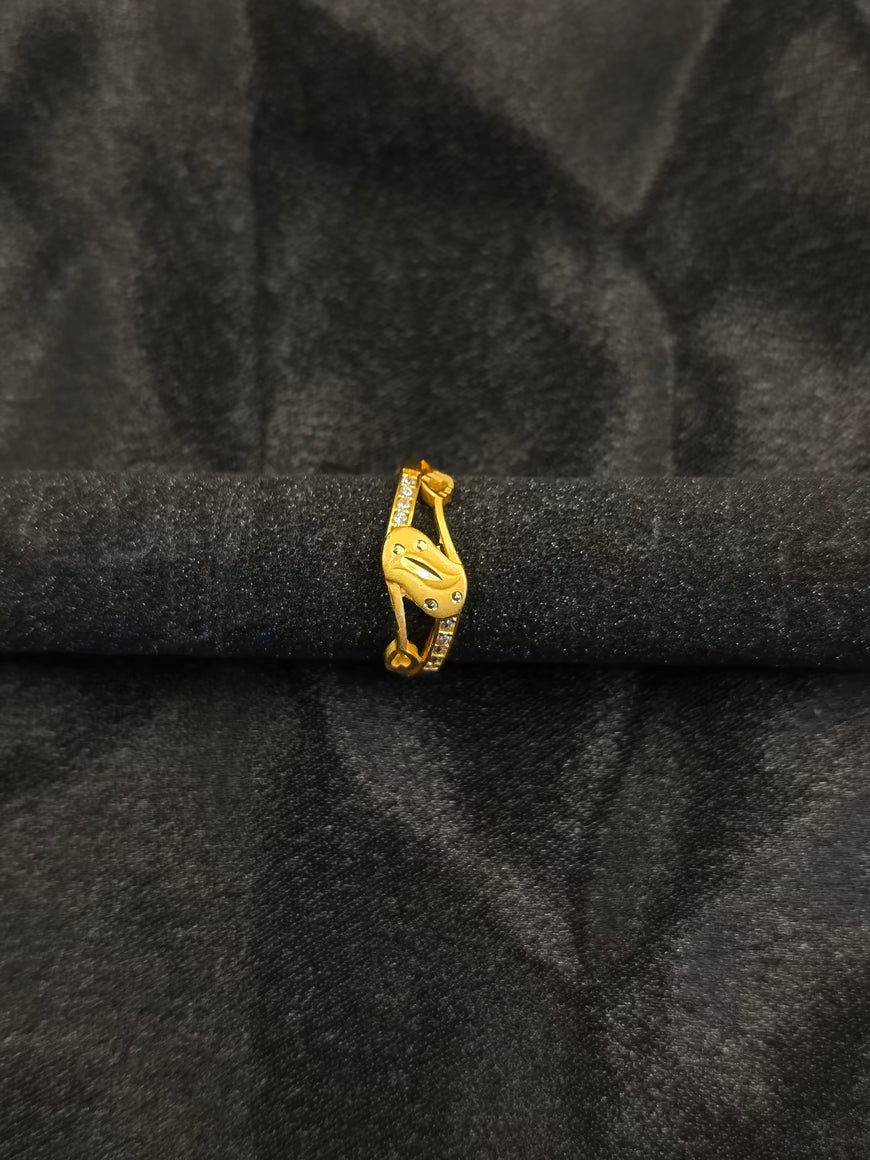 Elegant Leaf Band Ring