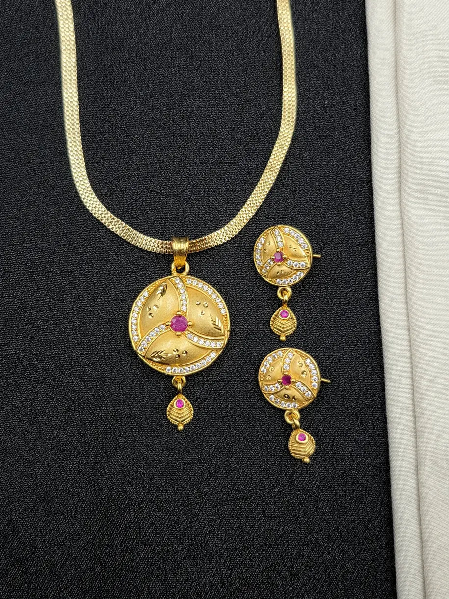 Classic Ruby Circle 1 Gram Gold Plated Pendant Set | Visto Jewellery