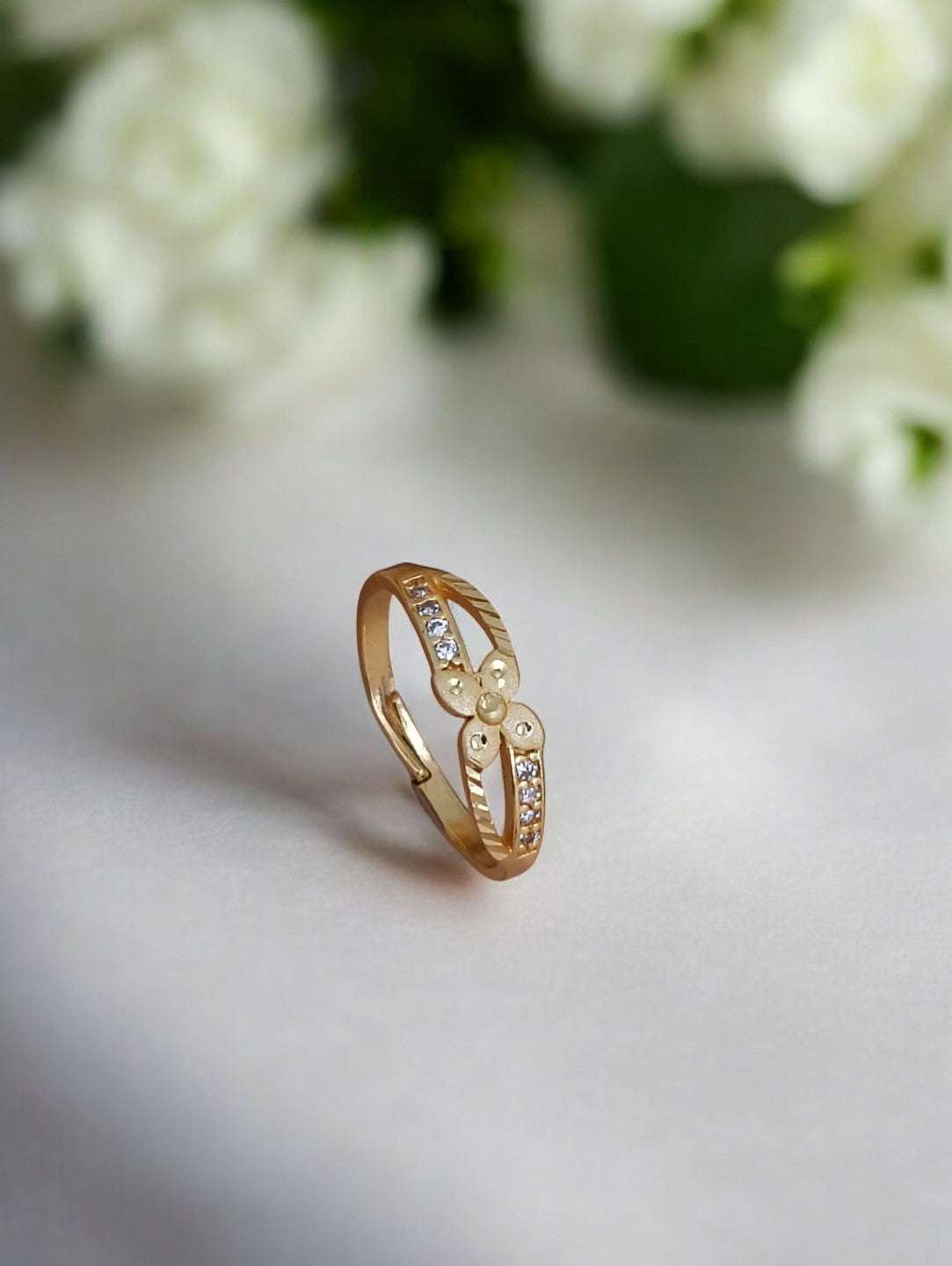 Floral Shine Ring
